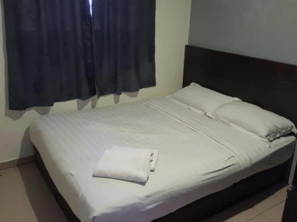 Tiong Nam Hotel Pasir Gudang Kültér fotó